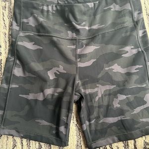 Athleta Camo short